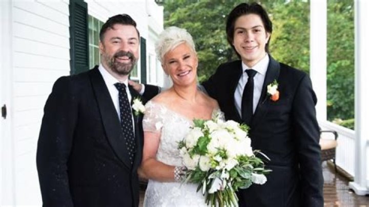 Anne Burrell Married: Everything You Need to Know