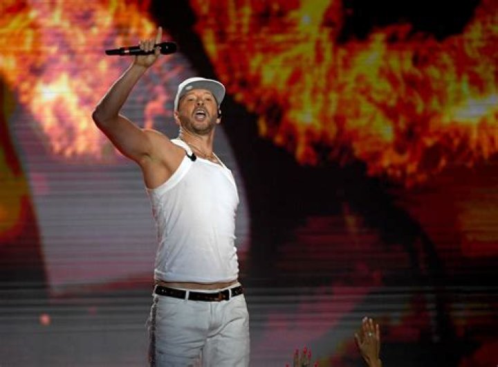 Donnie Wahlberg Height: How Tall Is He? & More Facts