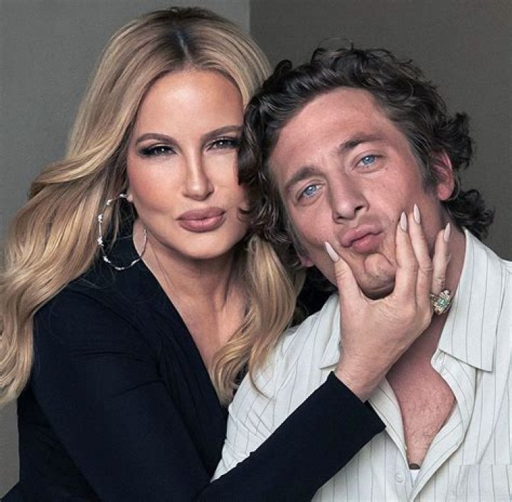 Jennifer Coolidge Nude: Photos, Videos & Sex Scenes - Hot!